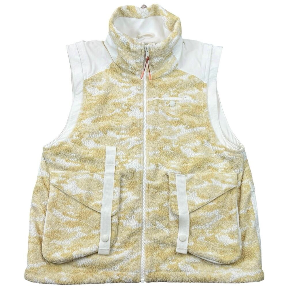 Outdoor Voices PrimoFleece Cloud Camo Sherpa Utility Vest Cream Tan Unisex M